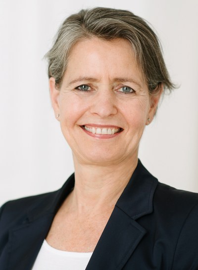 Katharina_von_Barner_11x15.jpg